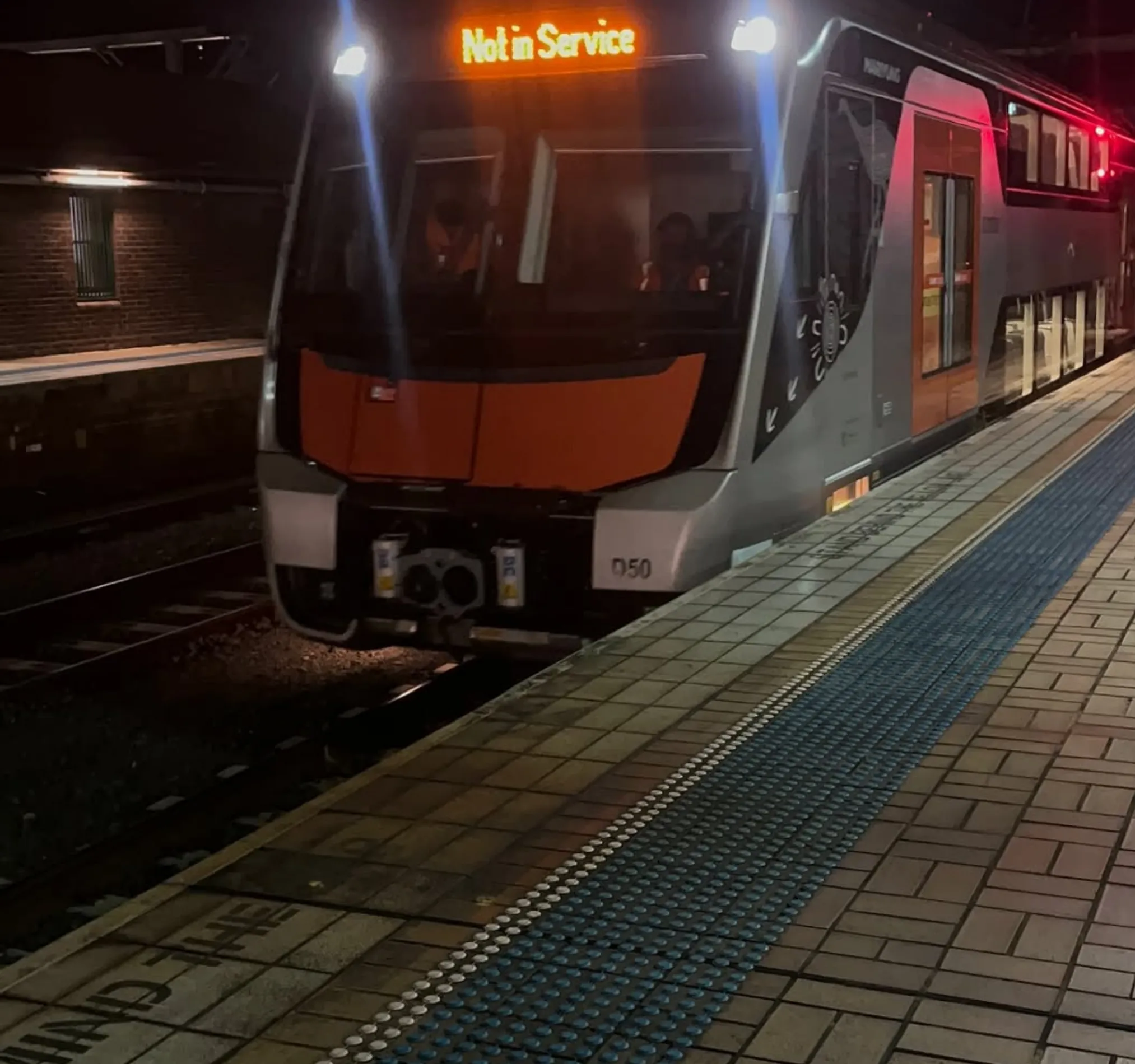 Sydney to Katoomba Mariyung train