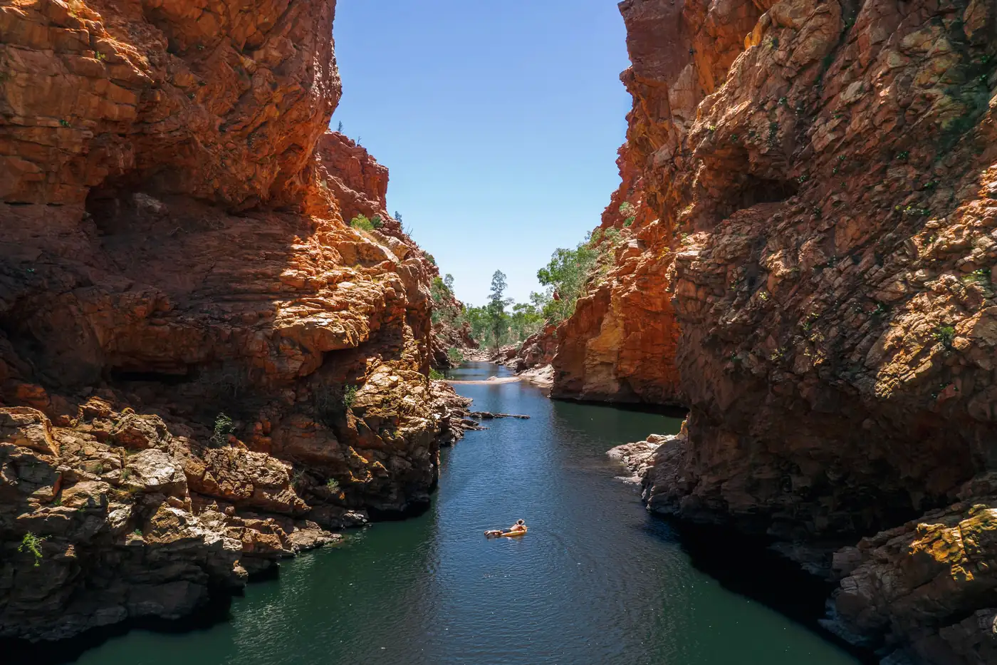 larapinta walks